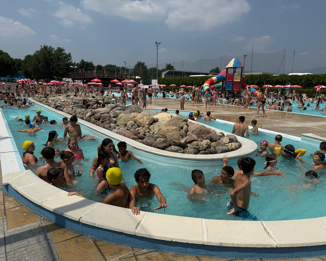 Vaffambagno: il raduno si vive anche in piscina